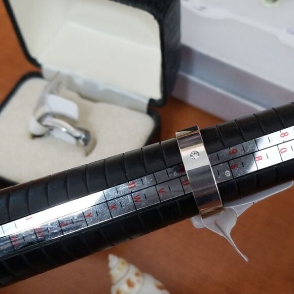 Mens stainless steel rings - Picture 3 of 5